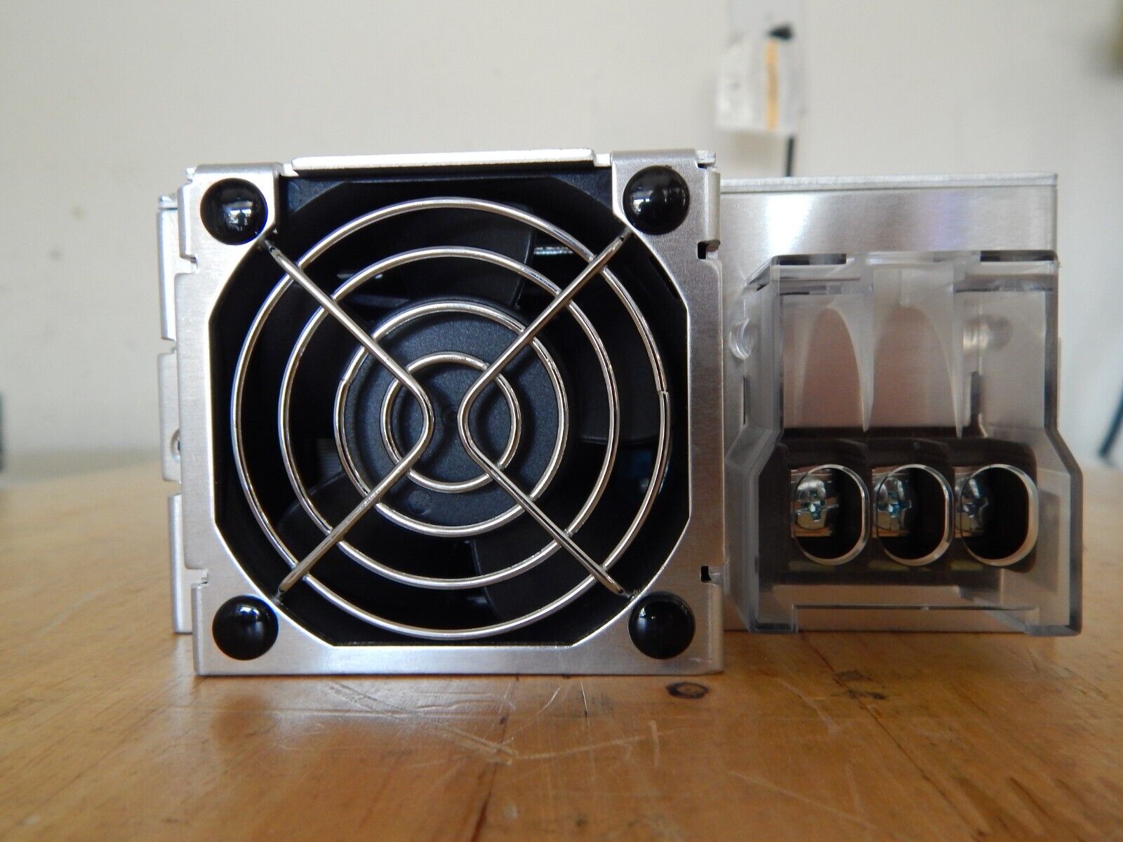 TDK-LAMBDA Vega-Lite 550 V5028GV Power Supply, NEW, 2 in stock, USA TDK-LAMBDA Vega-Lite 550 V5028GV Power Supply, NEW, 2 in stock, USA